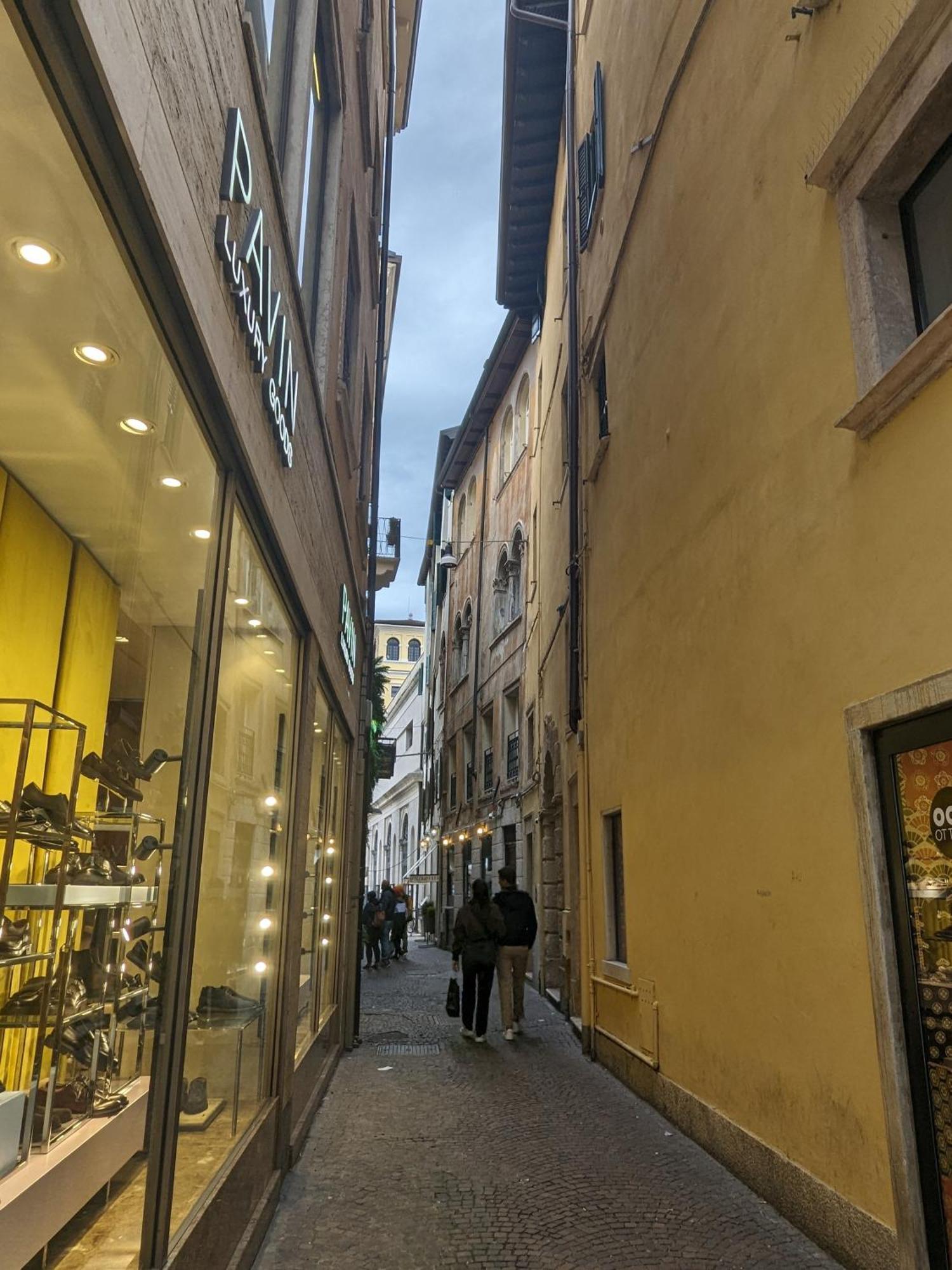 Romeo Secret Rooms Verona Exterior photo